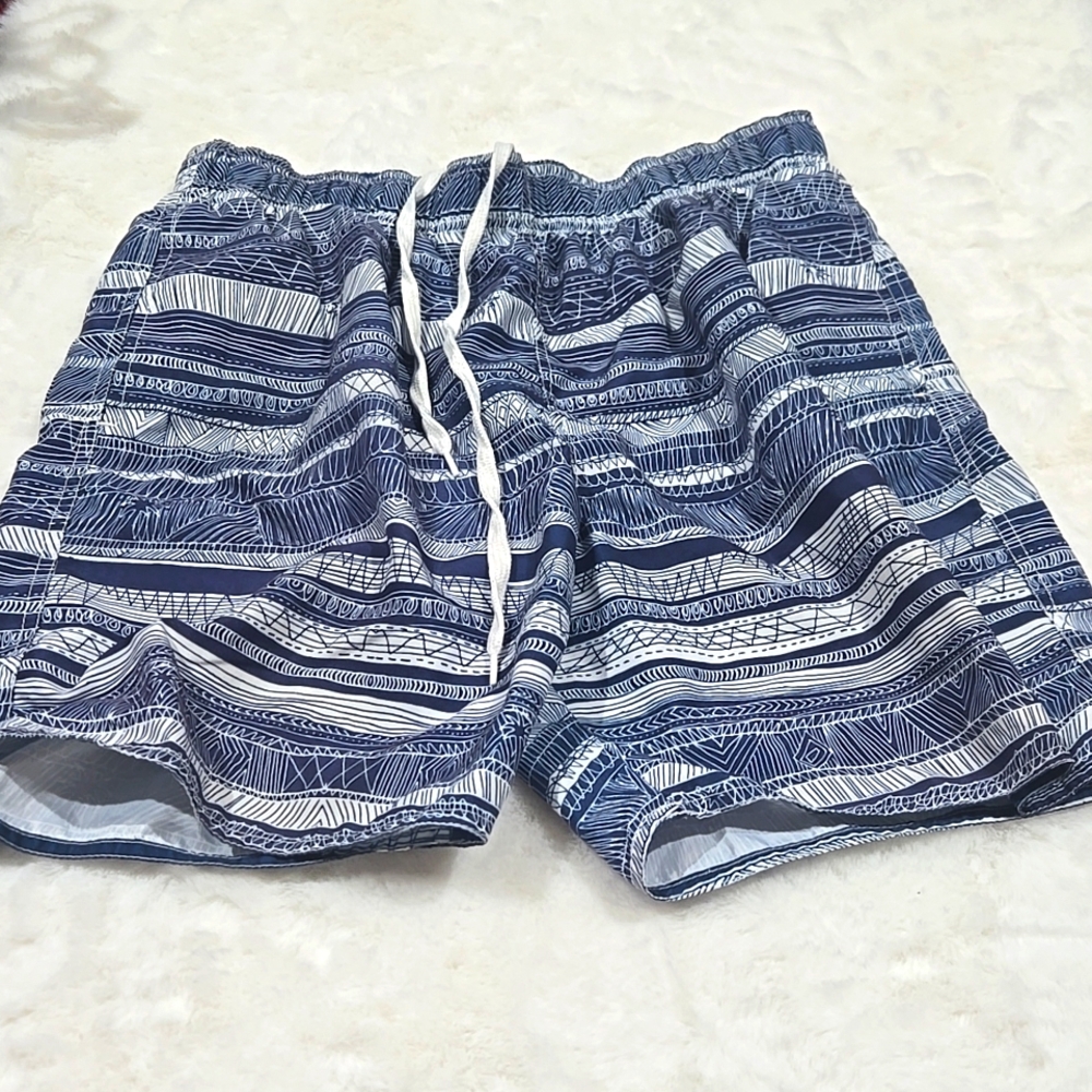 Newport Blue island brand blue and white men's swimsuit mesh lining size Medium